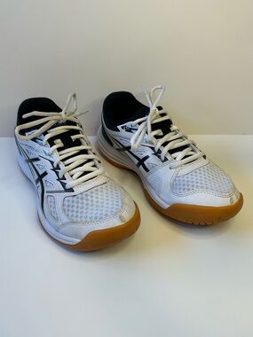 Asics Upcourt 4 - Girls Sz 3.5